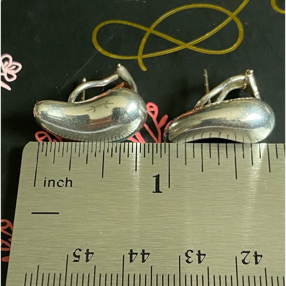 Authentic Tiffany & Co Elsa Peretti Bean Omega Back Stud Earring. Exquisite - Picture 16 of 17
